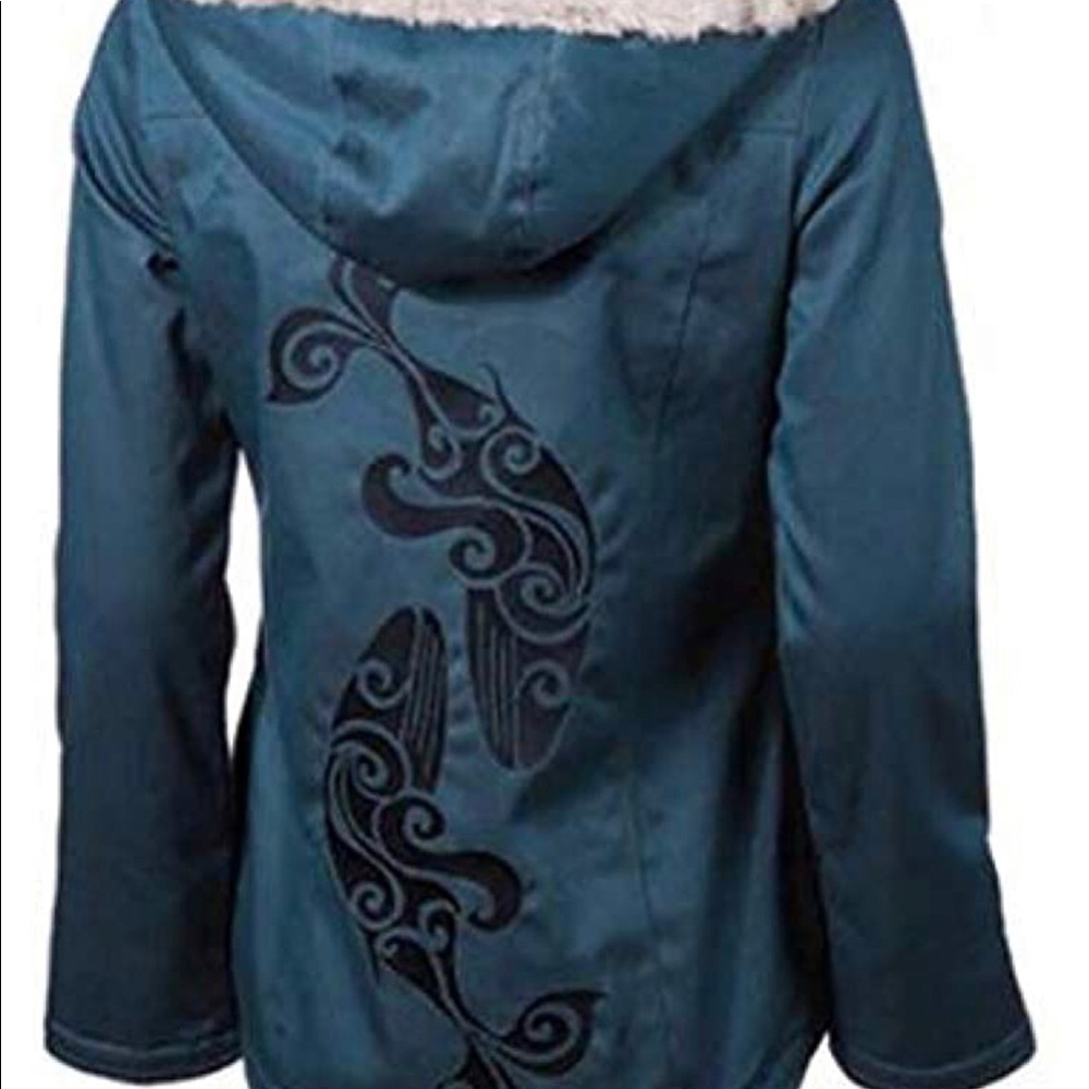 Women’s xs Hoodlamb sea Shepard whale design